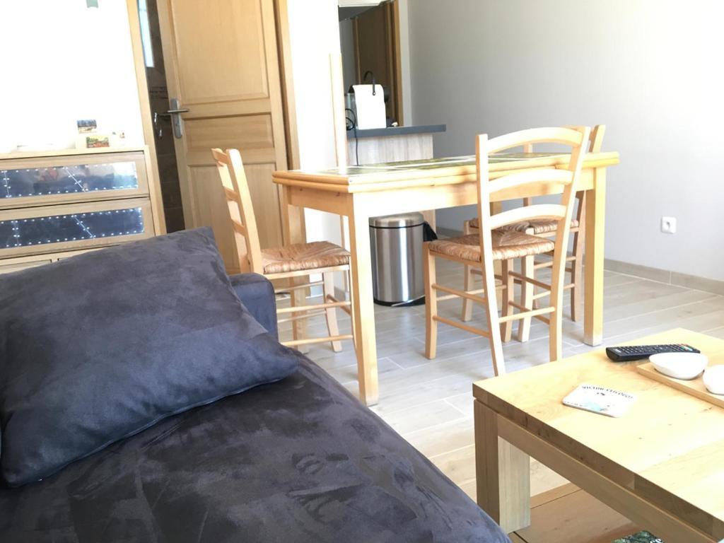 La Villa Aux Oliviers Le Val Номер фото